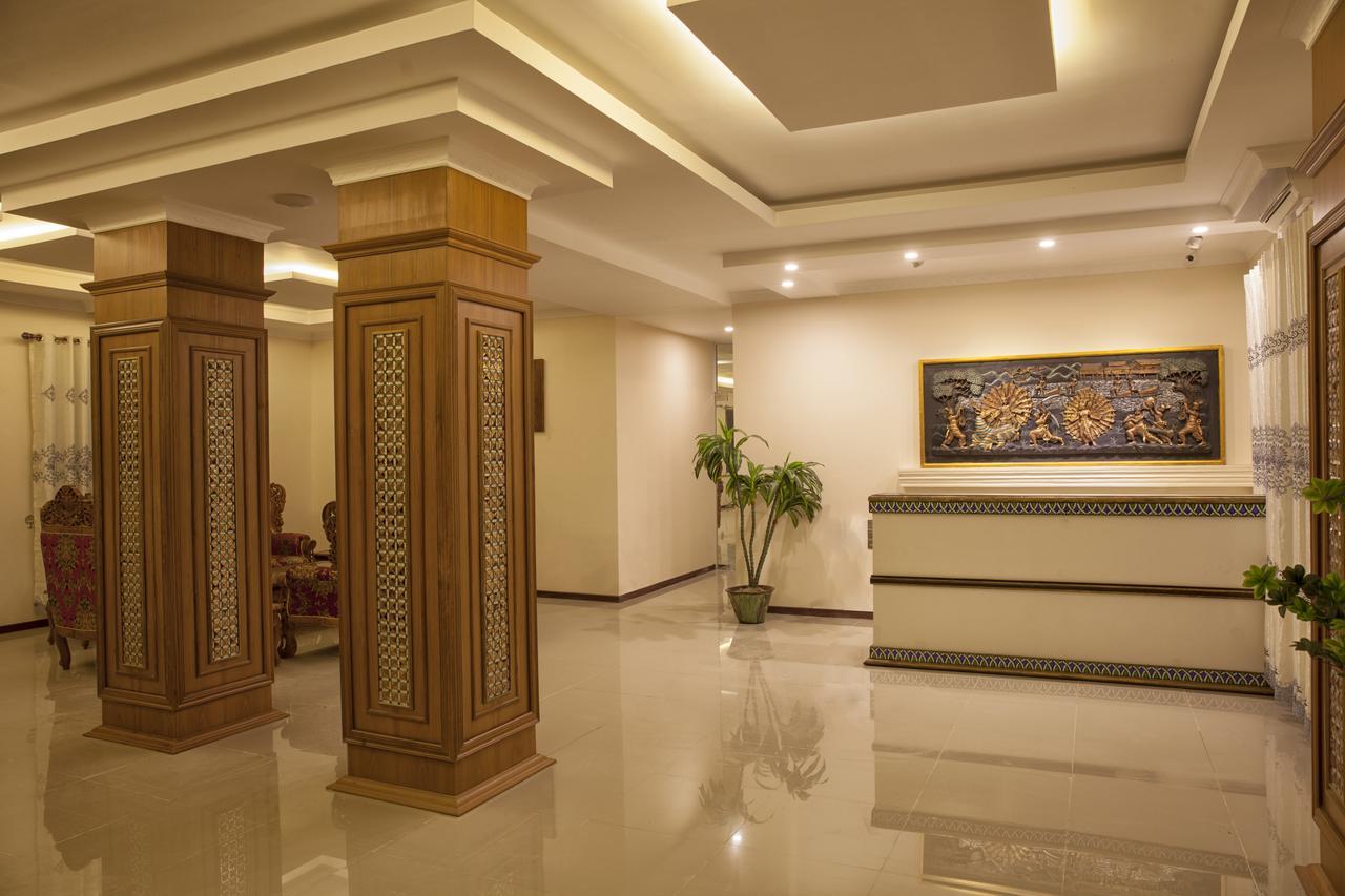 ניאונגשווה The Hotel Emperor-Inle מראה חיצוני תמונה